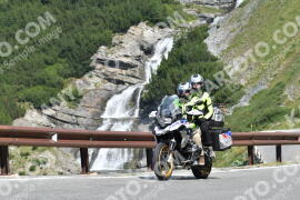 Photo #2359614 | 20-07-2022 10:41 | Passo Dello Stelvio - Waterfall curve