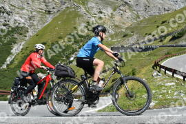 Fotó #2503347 | 04-08-2022 10:39 | Passo Dello Stelvio - Vízesés kanyar Bicajosok