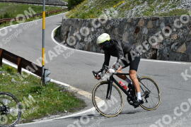Photo #2179054 | 24-06-2022 11:04 | Passo Dello Stelvio - Waterfall curve BICYCLES