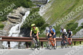 Photo #2307080 | 15-07-2022 10:35 | Passo Dello Stelvio - Waterfall curve BICYCLES