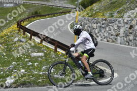 Fotó #3358124 | 05-07-2023 12:46 | Passo Dello Stelvio - Vízesés kanyar Bicajosok