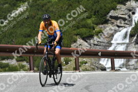 Photo #2203226 | 27-06-2022 12:34 | Passo Dello Stelvio - Waterfall curve BICYCLES