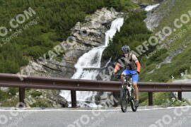Photo #3578736 | 26-07-2023 10:15 | Passo Dello Stelvio - Waterfall curve BICYCLES