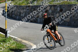 Photo #2158955 | 19-06-2022 09:50 | Passo Dello Stelvio - Waterfall curve BICYCLES