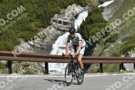 Photo #3106125 | 15-06-2023 10:01 | Passo Dello Stelvio - Waterfall curve BICYCLES