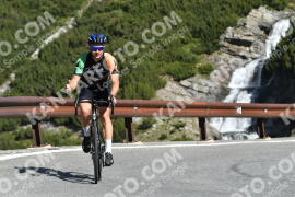 Photo #2145107 | 18-06-2022 09:24 | Passo Dello Stelvio - Waterfall BICYCLE riders