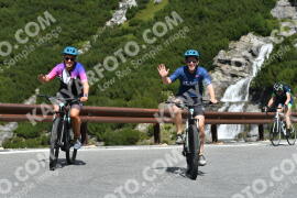 Photo #2416790 | 27-07-2022 10:55 | Passo Dello Stelvio - Waterfall curve BICYCLES