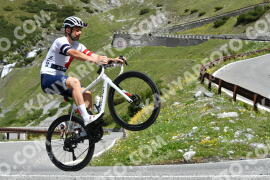 Photo #2202927 | 27-06-2022 11:25 | Passo Dello Stelvio - Waterfall curve BICYCLES