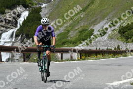 Photo #2204334 | 27-06-2022 13:24 | Passo Dello Stelvio - Waterfall curve BICYCLES