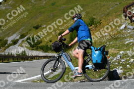 Fotó #4157472 | 04-09-2023 14:15 | Passo Dello Stelvio - Vízesés kanyar Bicajosok