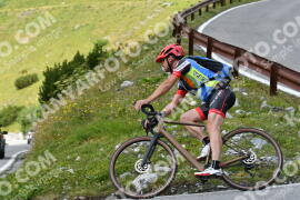 Photo #2418878 | 27-07-2022 13:50 | Passo Dello Stelvio - Waterfall curve BICYCLES