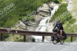 Photo #2434374 | 29-07-2022 13:48 | Passo Dello Stelvio - Waterfall curve BICYCLES