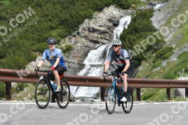 Photo #2173416 | 21-06-2022 10:27 | Passo Dello Stelvio - Waterfall curve BICYCLES