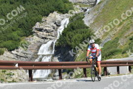 Photo #2398206 | 25-07-2022 10:29 | Passo Dello Stelvio - Waterfall curve BICYCLES