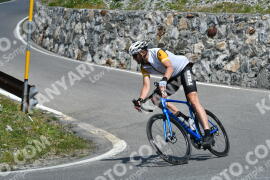 Photo #2370417 | 22-07-2022 12:29 | Passo Dello Stelvio - Waterfall curve BICYCLES