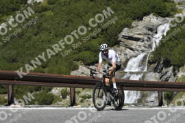 Photo #2738020 | 25-08-2022 11:42 | Passo Dello Stelvio - Waterfall curve BICYCLES