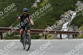 Photo #2682319 | 17-08-2022 11:24 | Passo Dello Stelvio - Waterfall curve BICYCLES