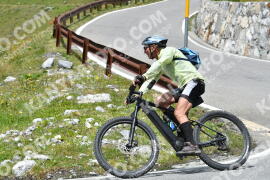 Photo #2418803 | 27-07-2022 13:33 | Passo Dello Stelvio - Waterfall curve BICYCLES