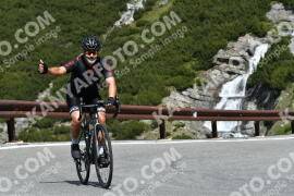 Photo #2137174 | 17-06-2022 11:00 | Passo Dello Stelvio - Waterfall BICYCLE riders