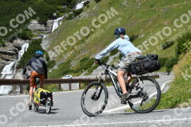 Photo #2418529 | 27-07-2022 12:51 | Passo Dello Stelvio - Waterfall curve BICYCLES