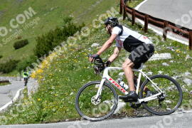 Photo #2192223 | 25-06-2022 13:43 | Passo Dello Stelvio - Waterfall curve BICYCLES