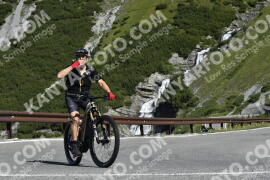 Photo #3535624 | 18-07-2023 09:57 | Passo Dello Stelvio - Waterfall curve BICYCLES