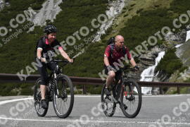Photo #2109634 | 08-06-2022 12:11 | Passo Dello Stelvio - Waterfall curve BICYCLES