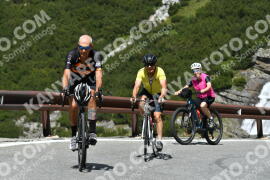 Photo #2203011 | 27-06-2022 11:42 | Passo Dello Stelvio - Waterfall curve BICYCLES