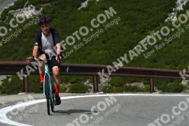 Fotó #4153637 | 03-09-2023 11:49 | Passo Dello Stelvio - Vízesés kanyar Bicajosok