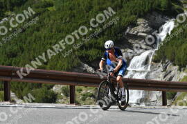 Photo #4056207 | 24-08-2023 14:55 | Passo Dello Stelvio - Waterfall curve BICYCLES