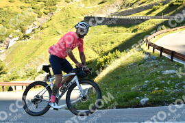 Photo #2183341 | 25-06-2022 09:14 | Passo Dello Stelvio - Waterfall curve BICYCLES