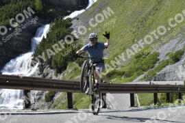 Foto #3132083 | 17-06-2023 16:25 | Passo Dello Stelvio - Waterfall Kehre BICYCLES