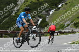 Photo #2179912 | 24-06-2022 13:39 | Passo Dello Stelvio - Waterfall curve BICYCLES