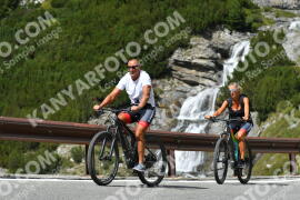 Foto #4040989 | 23-08-2023 13:10 | Passo Dello Stelvio - Waterfall Kehre BICYCLES