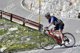 Photo #2084831 | 04-06-2022 15:57 | Passo Dello Stelvio - Waterfall curve BICYCLES