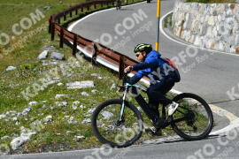 Photo #2712854 | 22-08-2022 14:57 | Passo Dello Stelvio - Waterfall curve BICYCLES