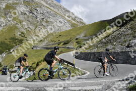 Photo #2767635 | 28-08-2022 10:42 | Passo Dello Stelvio - Waterfall curve BICYCLES