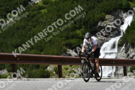 Photo #2241750 | 06-07-2022 14:26 | Passo Dello Stelvio - Waterfall curve BICYCLES