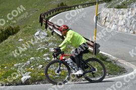 Fotó #3090271 | 11-06-2023 15:33 | Passo Dello Stelvio - Vízesés kanyar Bicajosok