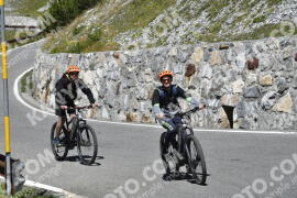Fotó #2729733 | 24-08-2022 13:18 | Passo Dello Stelvio - Vízesés kanyar Bicajosok