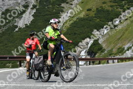 Photo #2399035 | 25-07-2022 11:06 | Passo Dello Stelvio - Waterfall curve BICYCLES