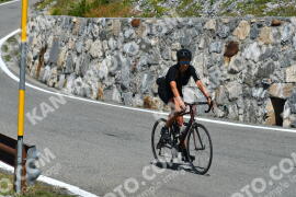 Fotó #4023931 | 22-08-2023 12:54 | Passo Dello Stelvio - Vízesés kanyar Bicajosok