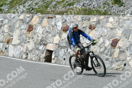 Photo #2385374 | 24-07-2022 16:18 | Passo Dello Stelvio - Waterfall curve BICYCLES
