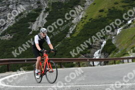 Photo #2437170 | 30-07-2022 10:15 | Passo Dello Stelvio - Waterfall curve BICYCLES