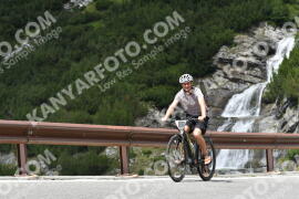 Photo #2411416 | 26-07-2022 12:51 | Passo Dello Stelvio - Waterfall curve BICYCLES