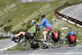Fotó #2753801 | 26-08-2022 12:21 | Passo Dello Stelvio - Vízesés kanyar Bicajosok