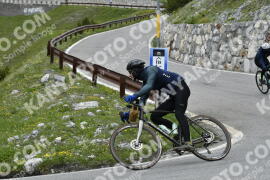 Photo #3200726 | 23-06-2023 12:20 | Passo Dello Stelvio - Waterfall curve BICYCLES