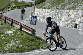 Photo #3213195 | 24-06-2023 16:26 | Passo Dello Stelvio - Waterfall curve BICYCLES