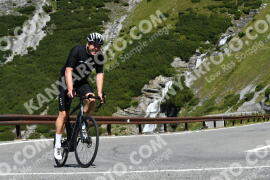 Photo #2431254 | 29-07-2022 10:49 | Passo Dello Stelvio - Waterfall curve BICYCLES