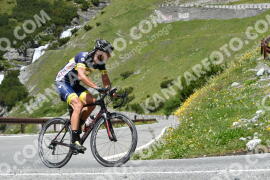 Photo #2204322 | 27-06-2022 13:13 | Passo Dello Stelvio - Waterfall curve BICYCLES